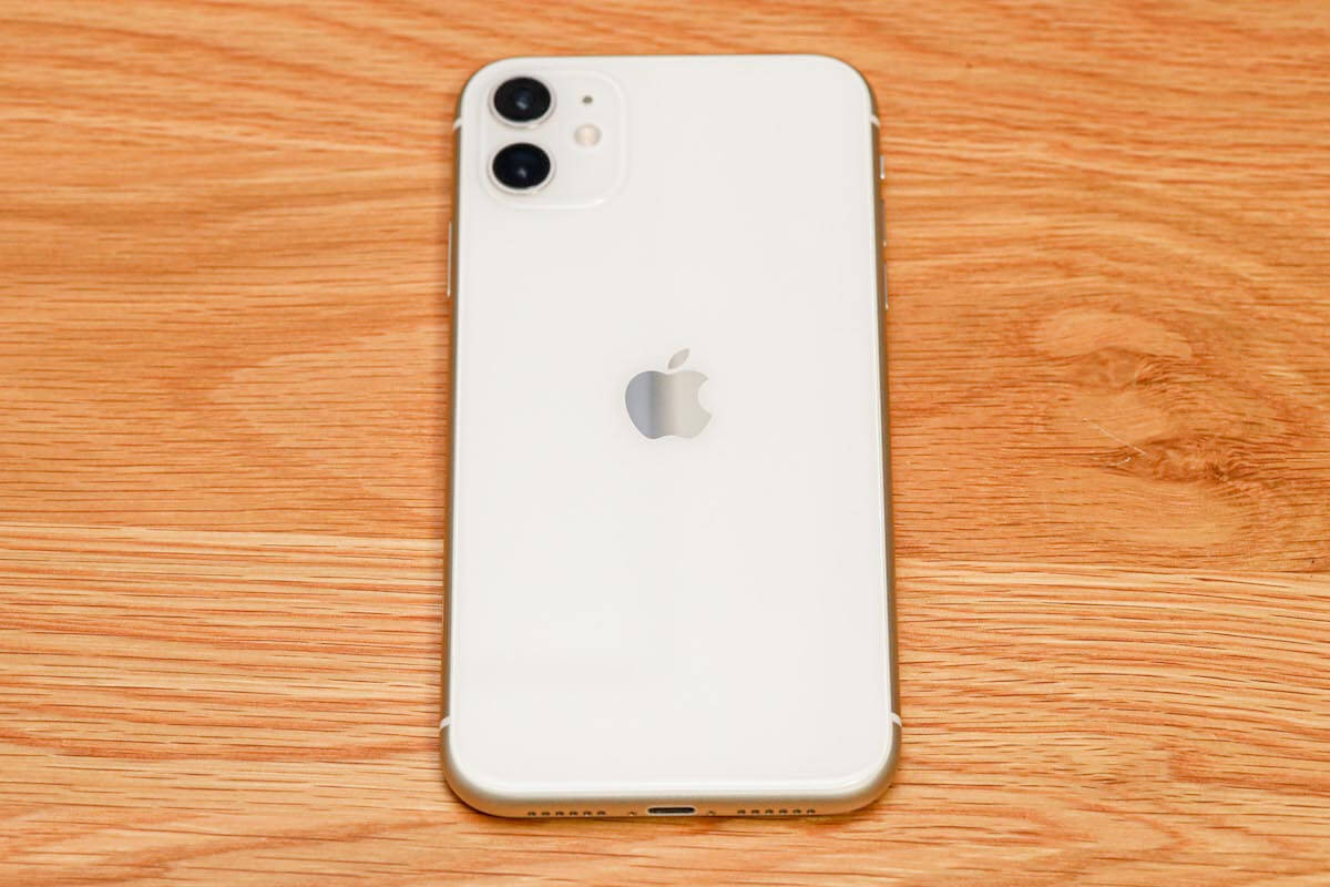 iPhone11 ホワイト-